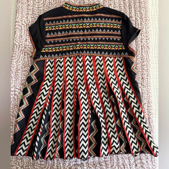 Anthropologie Ranna Gill Chevron Embroidered Cap Sleeve Blouse Aztec Size 0 - Picture 5 of 6